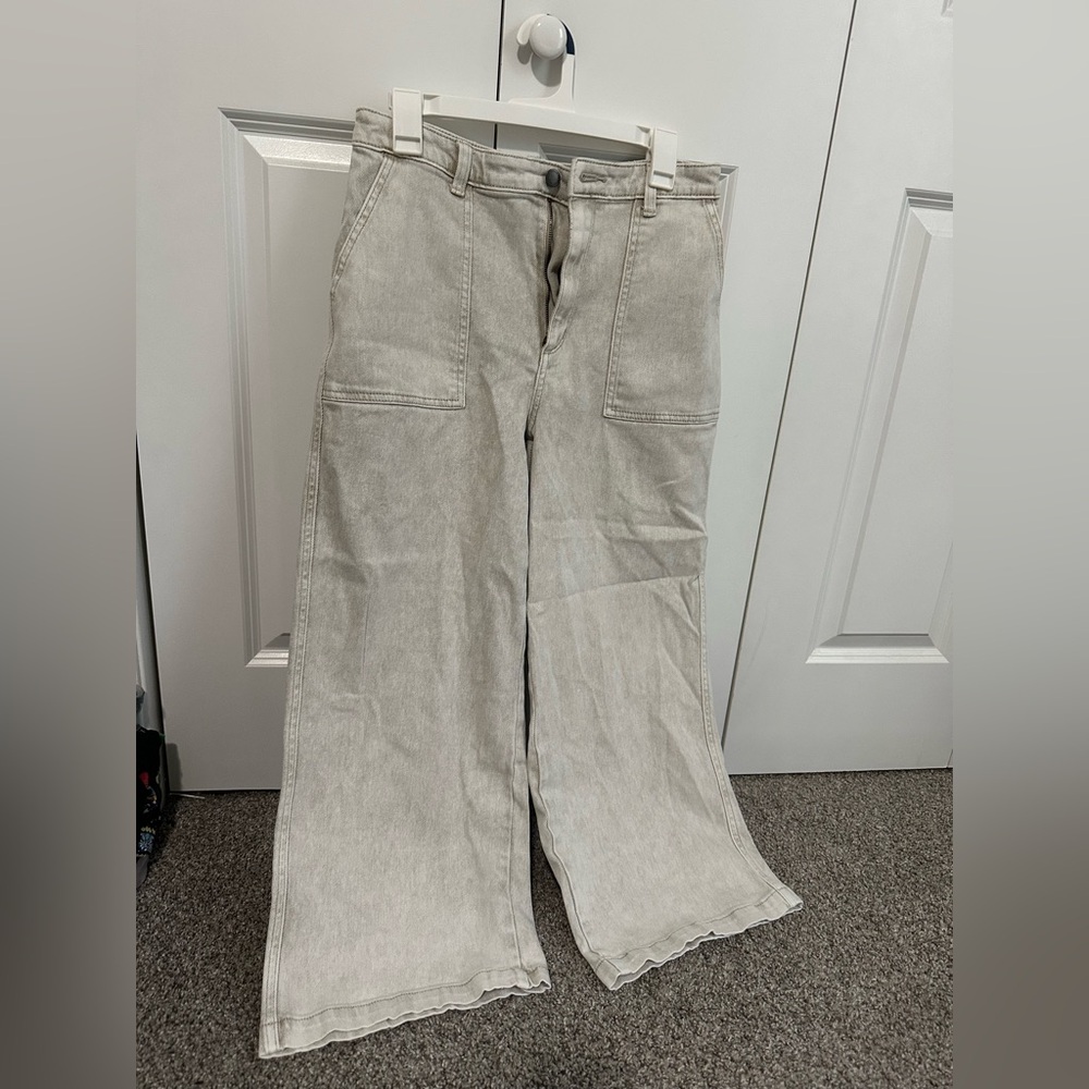 Universal Thread Wide Leg Jeans